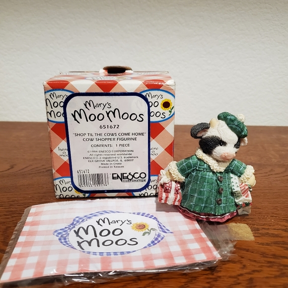 Mary's Moo Moos "Shop Till The Cows Come Home" Figurine - Picture 6 of 6